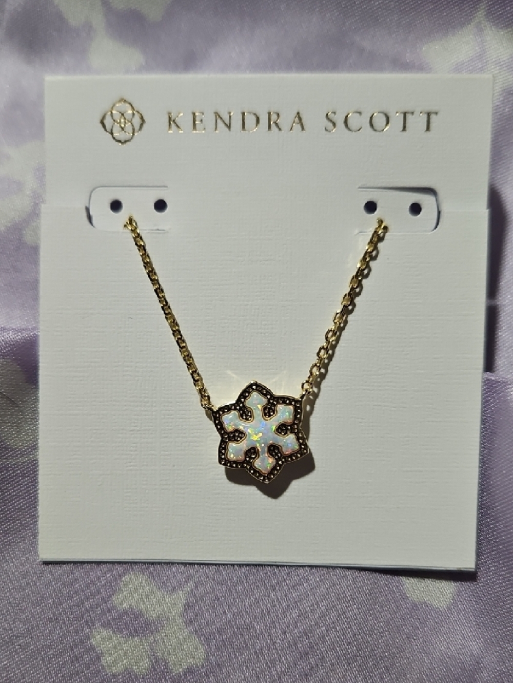 Kendra Scott Gold Floral Mother-of-Pearl Pendant Necklace NWT - Picture 10 of 10